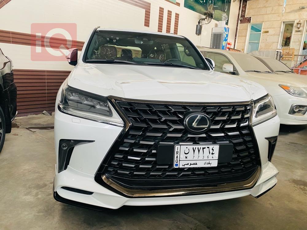 Lexus LX